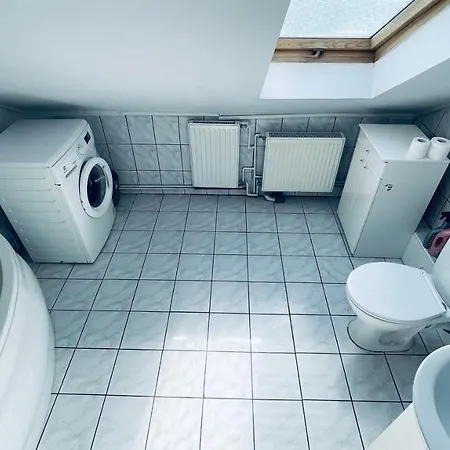 Pod Kasztanami - Biały Apartament *