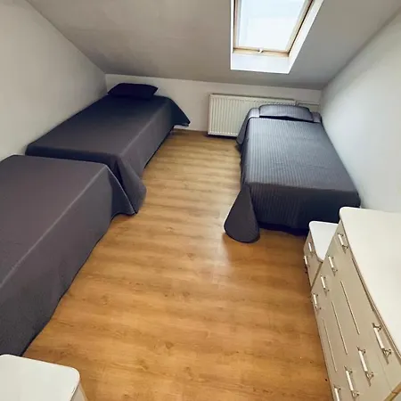 Pod Kasztanami - Biały *